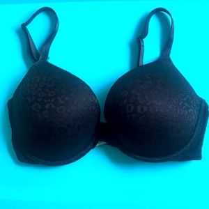 Pink Victoria’s Secret Bra 🎁